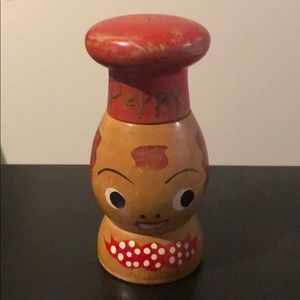 Vintage 1940’s salt  Peppy Shaker wood by hand
